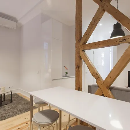 Center Apartman *